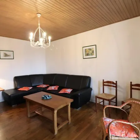 Holiday home Maison De Caractere Avec Grand Jardin, 5 Pers, Prunet, Proche Sites Touristiques Et Activites Outdoor - Fr-1-742-22 Prunet (Cantal)